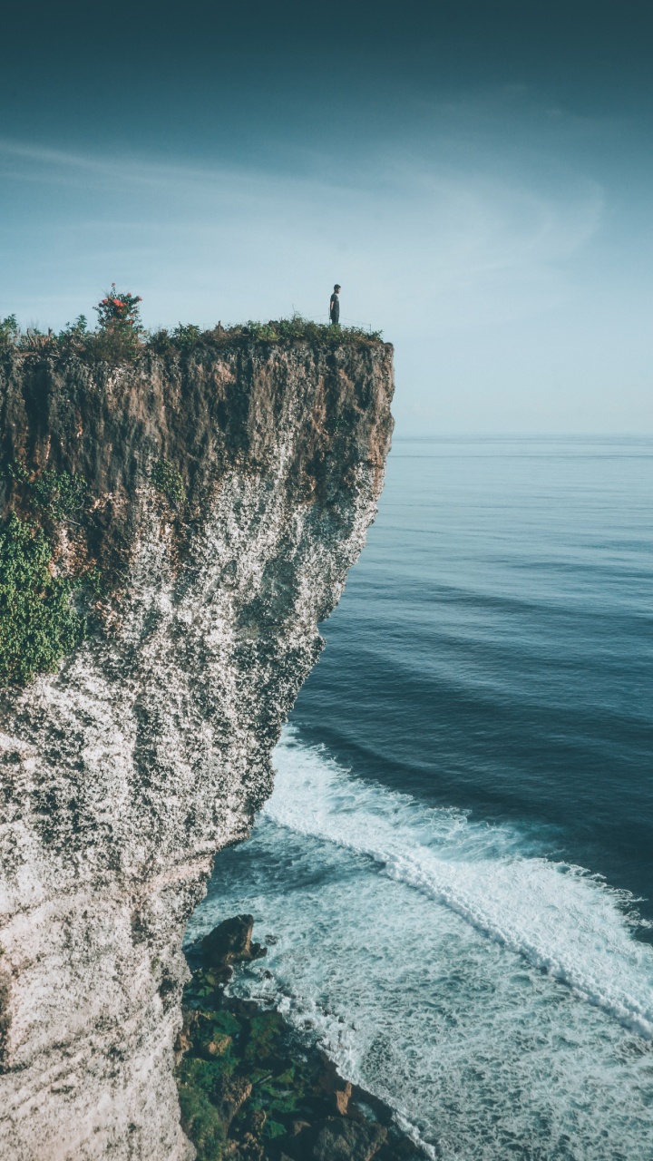L'homme, Falaise, Terrain, Zones Côtières et Océaniques de Reliefs, Promontoire. Wallpaper in 720x1280 Resolution