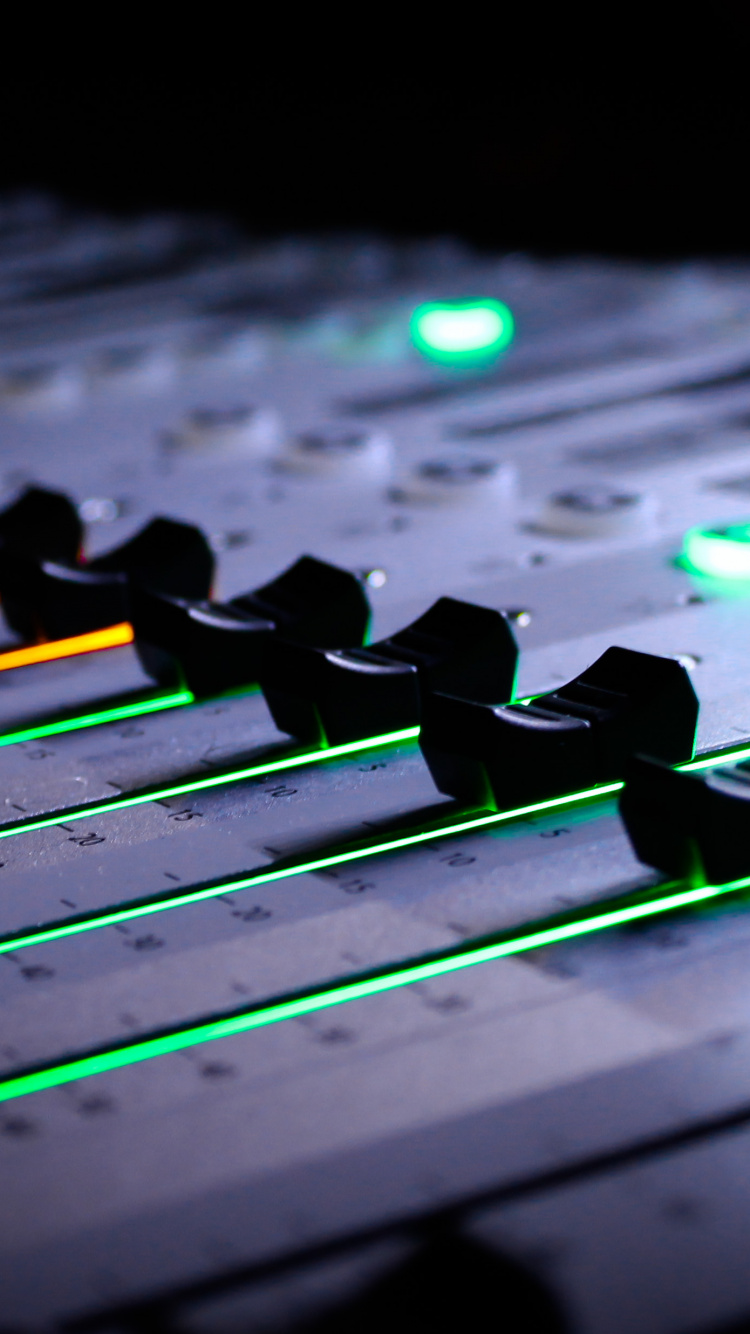 Recording Studio, Audio Mixing, Music Industry, Audio Engineer, Electronics. Wallpaper in 750x1334 Resolution