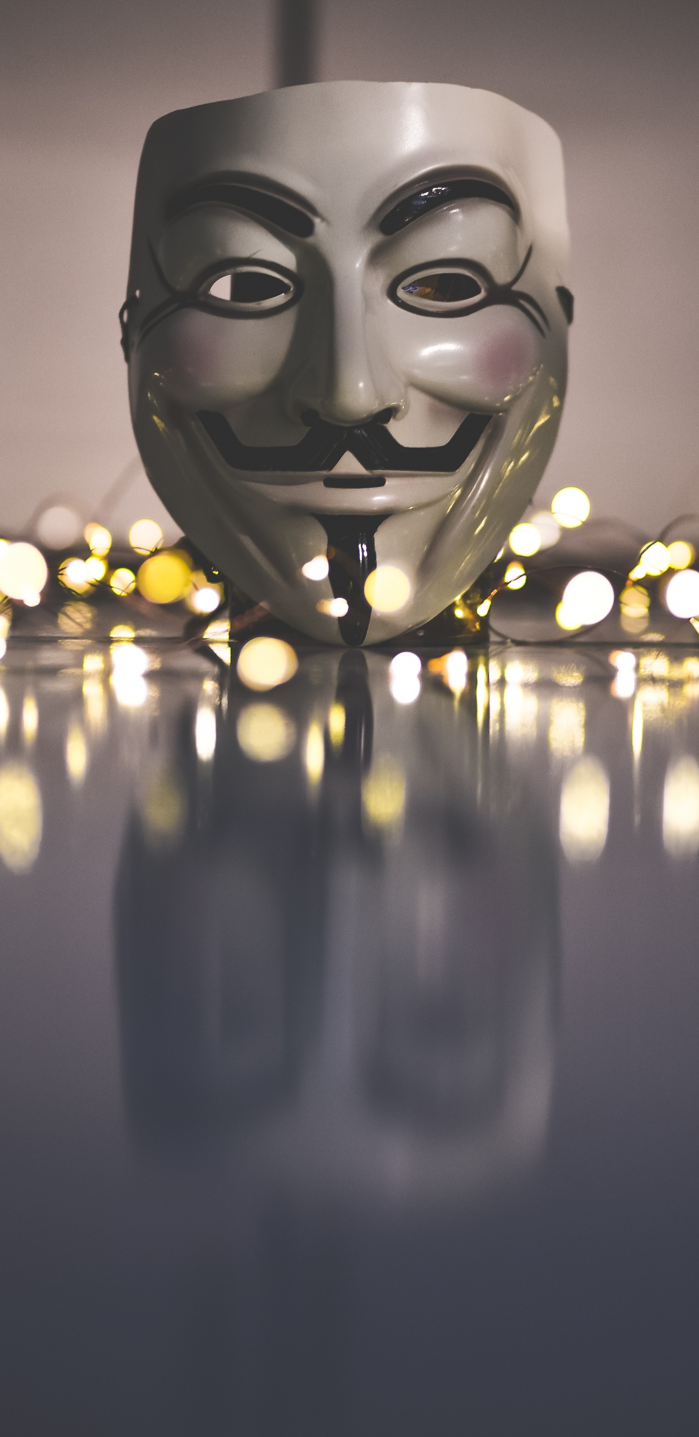 Blue Skull With Blue Light. Wallpaper in 1440x2960 Resolution