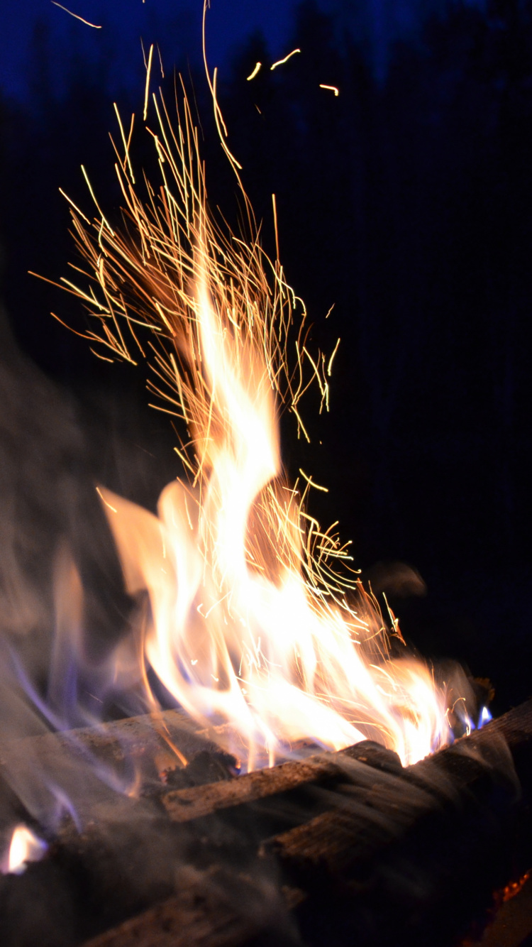 Time Lapse Photography of Fire. Wallpaper in 750x1334 Resolution