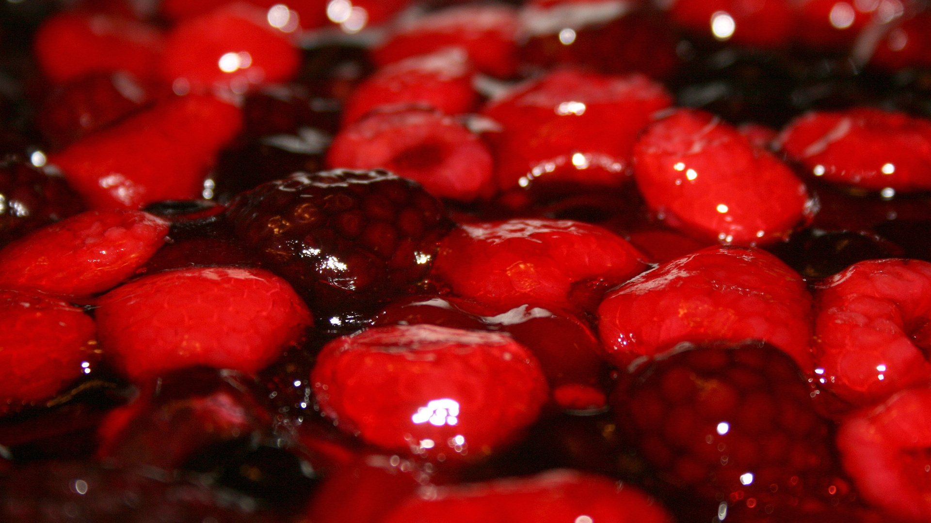 Red Round Fruits in Close up Photography. Wallpaper in 1920x1080 Resolution