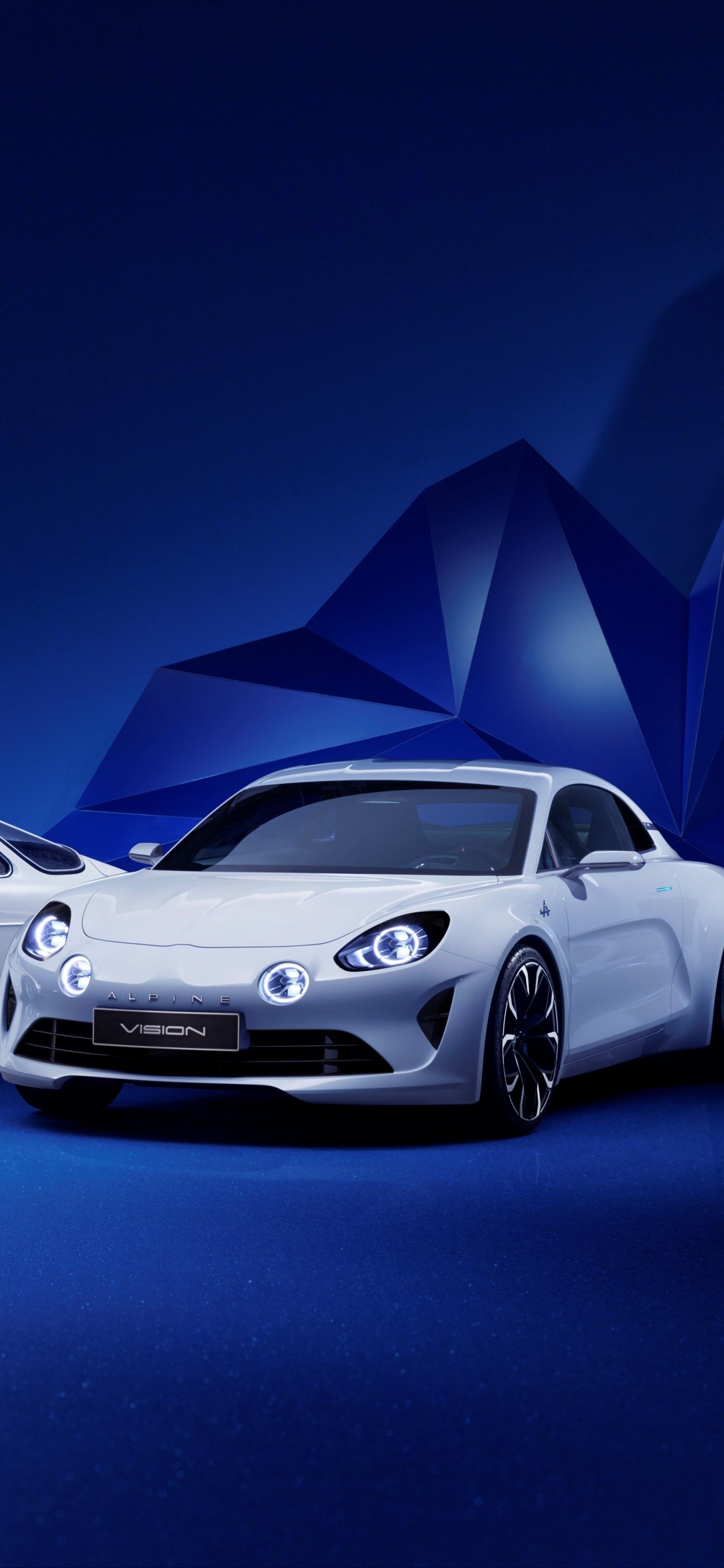 Mercedes Benz Coupe Blanco Sobre Fondo Azul.. Wallpaper in 1242x2688 Resolution