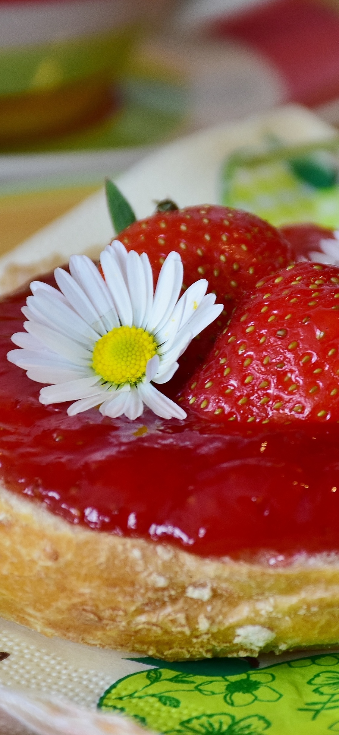 Strawberry on Bread With Cream on Top. Wallpaper in 1125x2436 Resolution
