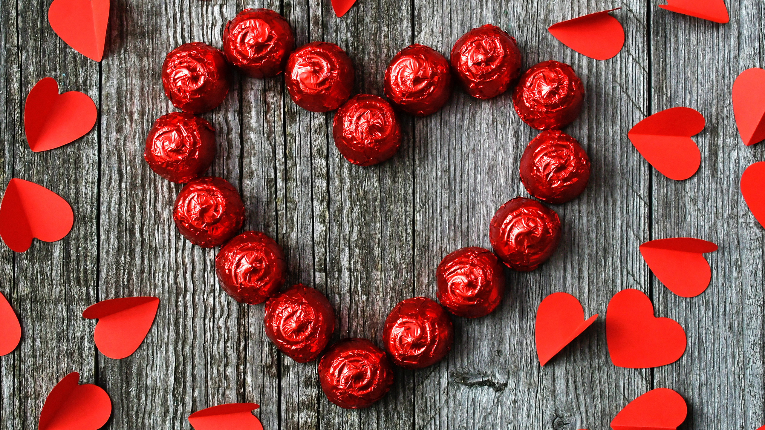 Coraz, el Día de San Valentín, Rojo, Amor, Fábrica. Wallpaper in 2560x1440 Resolution