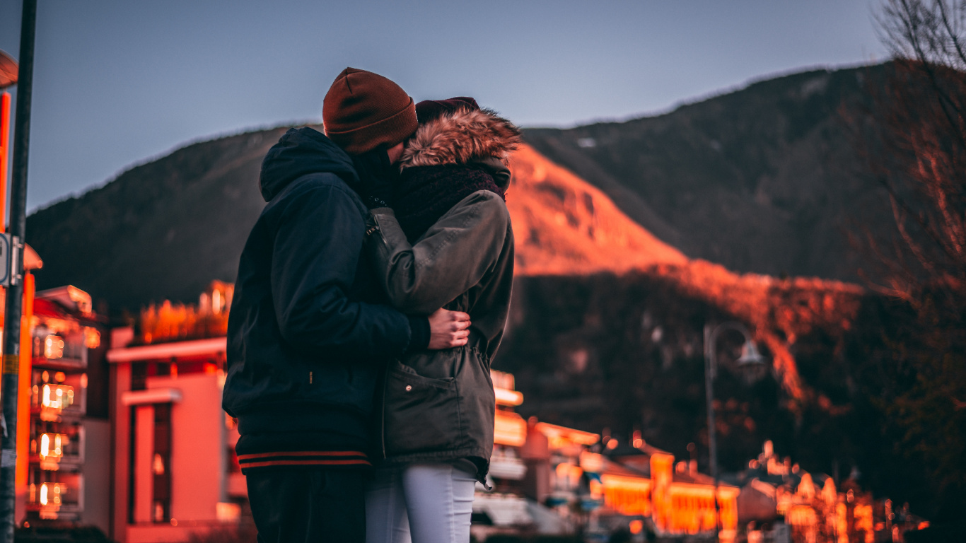 Tourism, Outerwear, Sunrise, Love, Travel. Wallpaper in 1366x768 Resolution