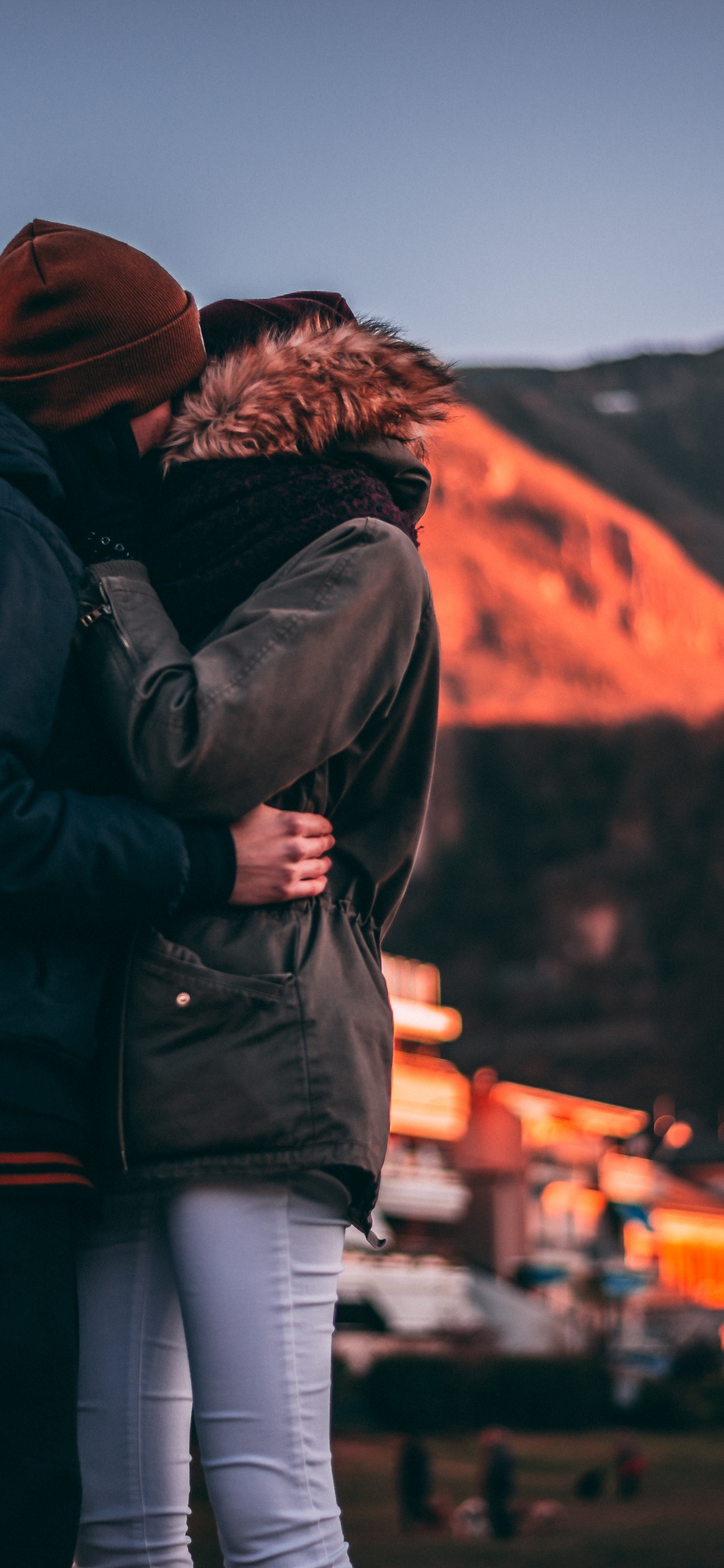 Tourisme, Les Vêtements D'extérieur, Lever, Amour, Voyage. Wallpaper in 1242x2688 Resolution