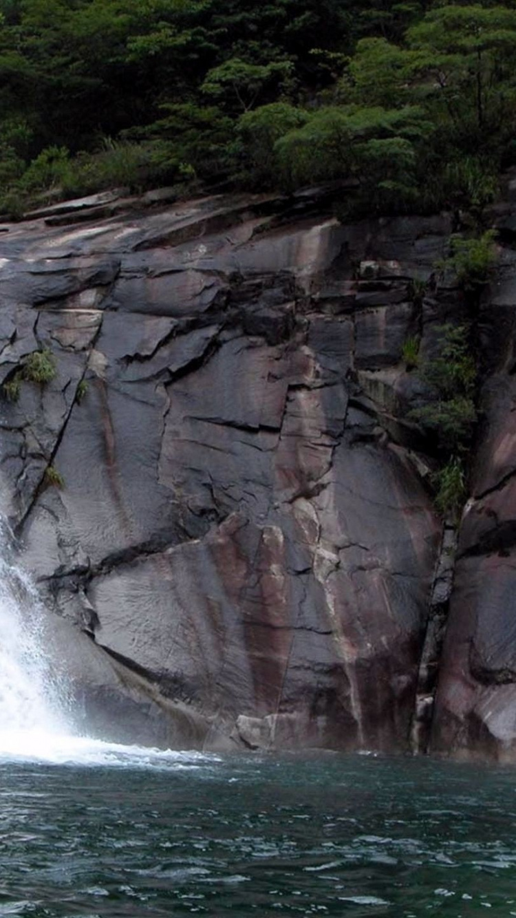Water Falls on Rocky Mountain. Wallpaper in 750x1334 Resolution
