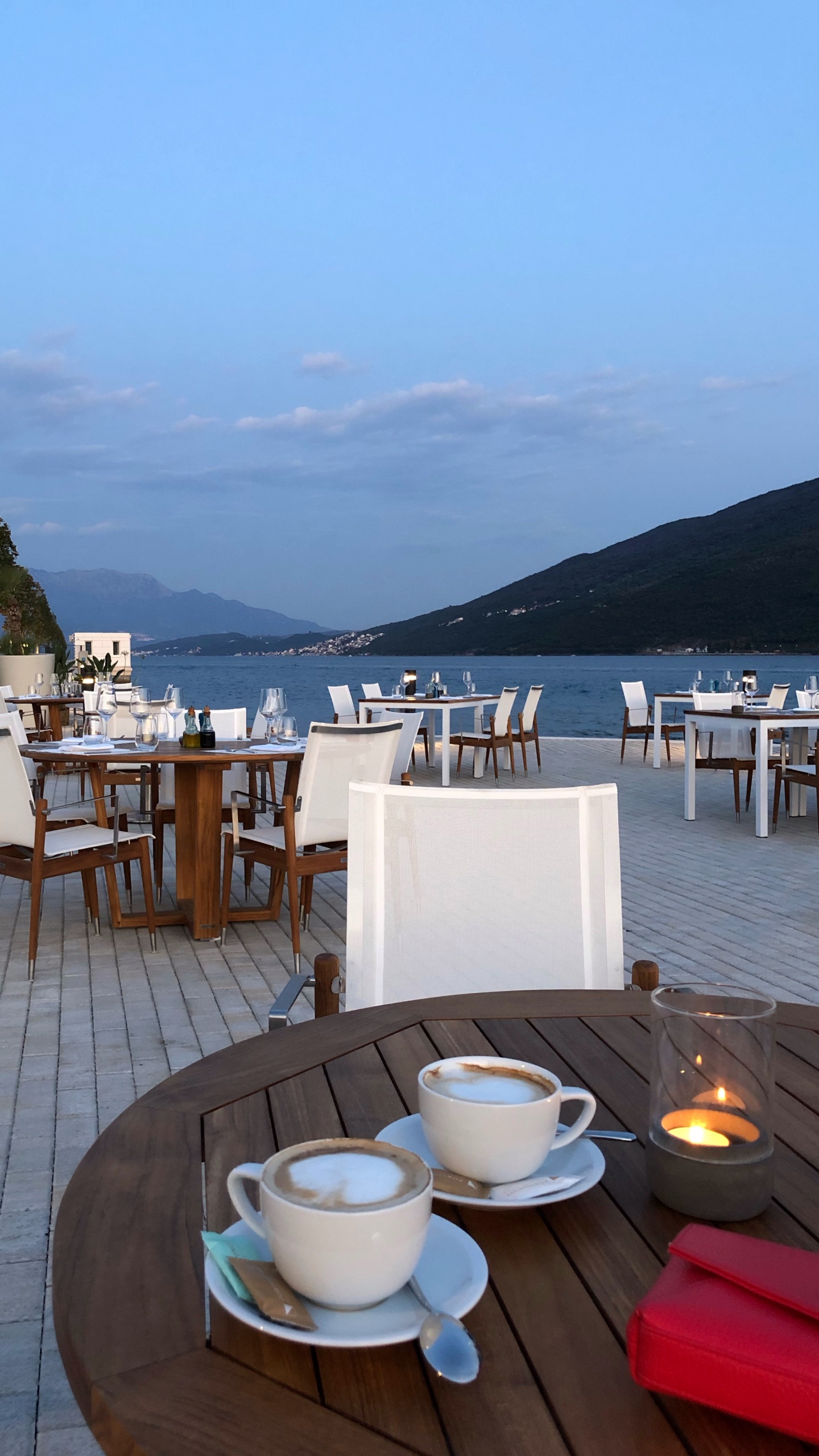 Resort, Penthouse Apartment, Roof, Serveware, Dishware. Wallpaper in 1440x2560 Resolution