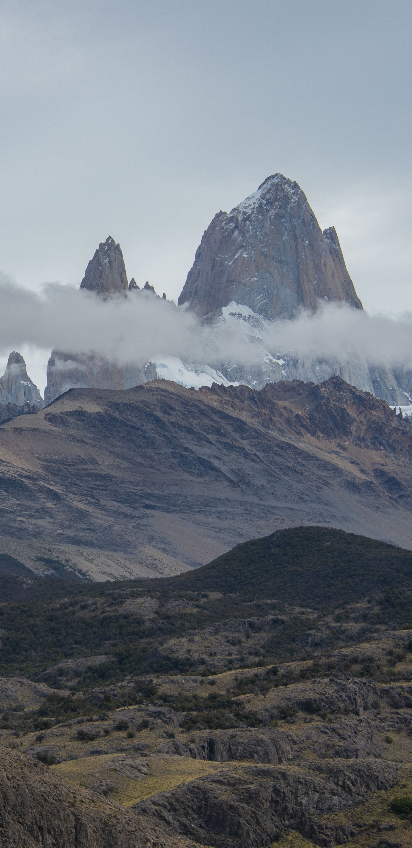 Gamme de Montagne, Massif, Ciel, Sommet, Highland. Wallpaper in 1440x2960 Resolution
