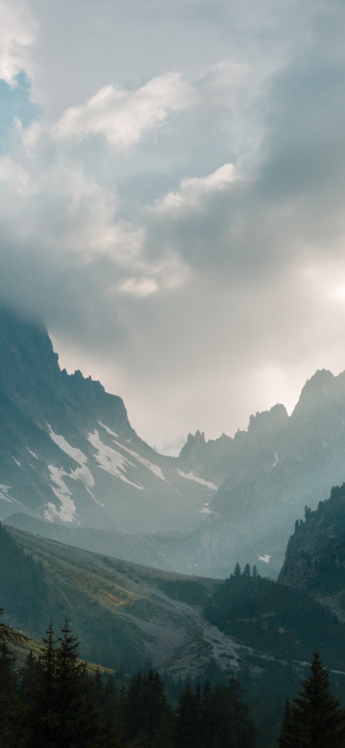 Paysage Naturel, Highland, Cumulus, Les Reliefs Montagneux. Wallpaper in 1125x2436 Resolution