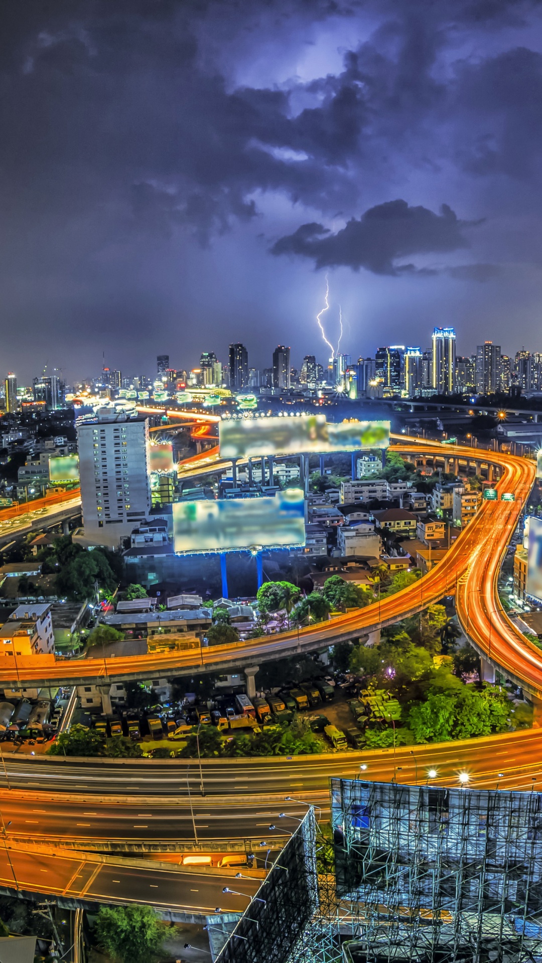 Ciudad Con Edificios de Gran Altura Durante la Noche.. Wallpaper in 1080x1920 Resolution