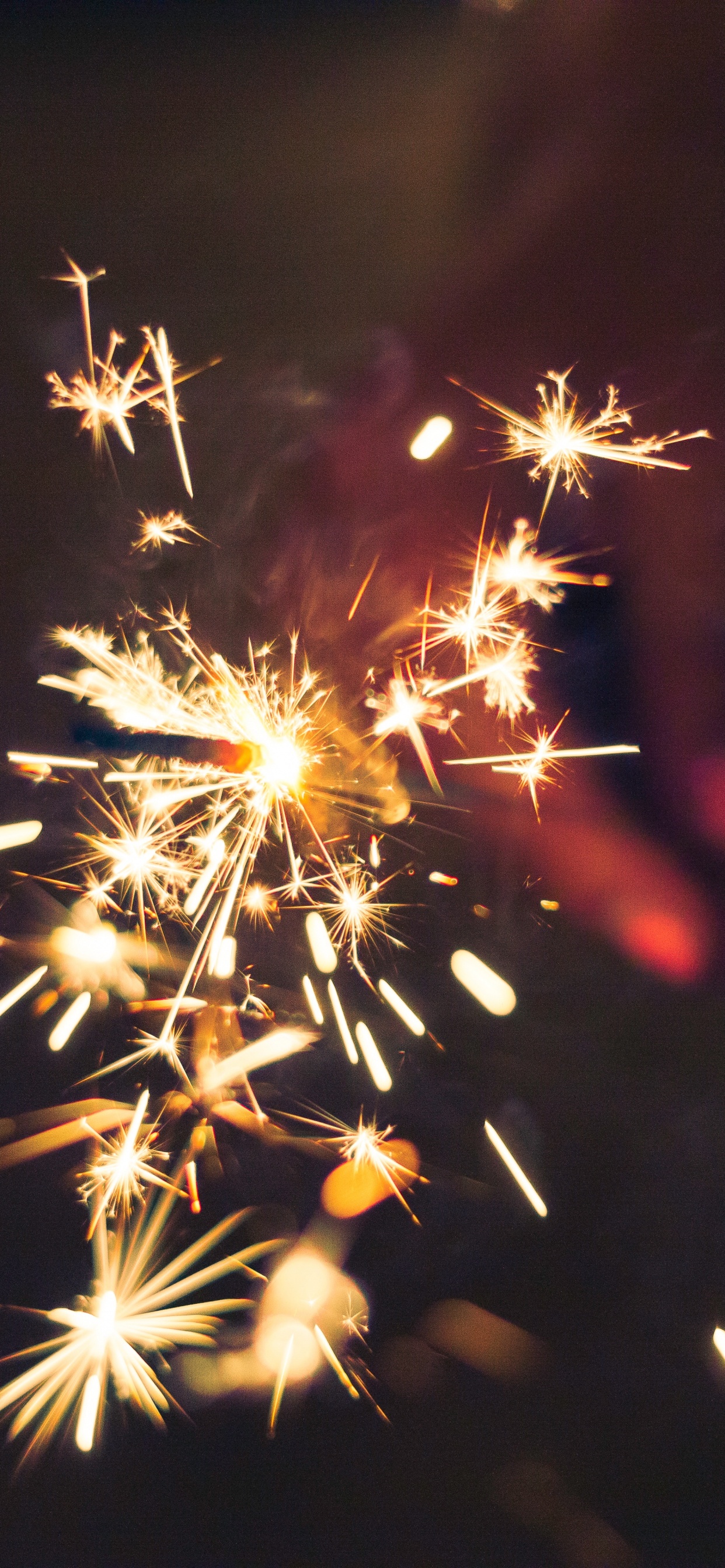 Wunderkerze, Feuerwerk, Neue Jahre Tag, Licht, Nacht. Wallpaper in 1242x2688 Resolution