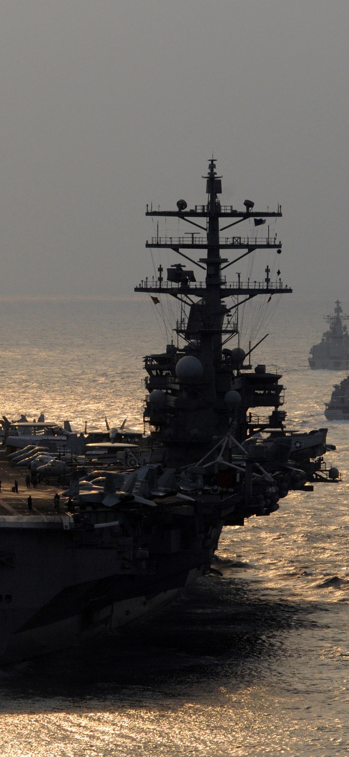 Aircraft Carrier, USS Ronald Reagan, United States Navy, Warship, Navy. Wallpaper in 1125x2436 Resolution