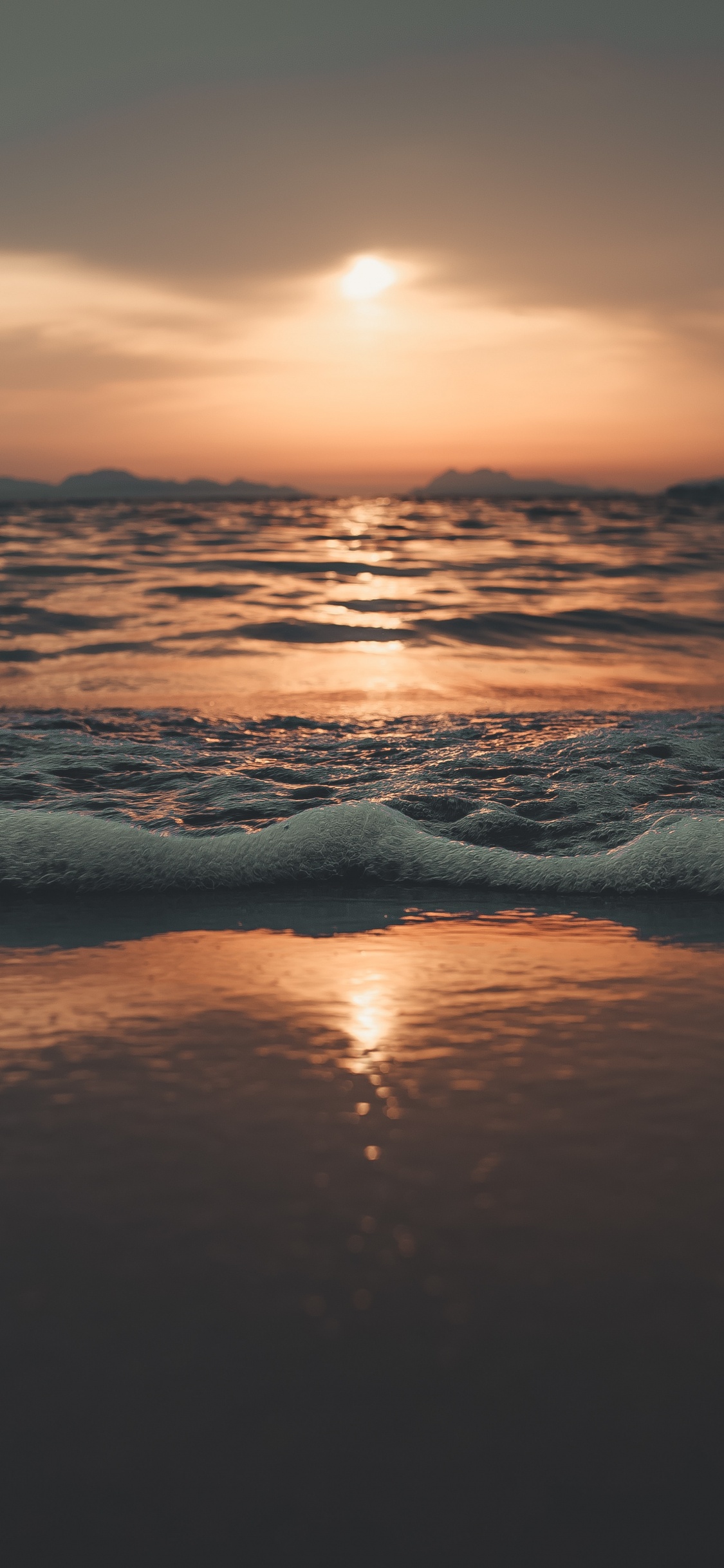 Horizont, Meer, Wasser, Sonnenuntergang, Sonnenaufgang. Wallpaper in 1125x2436 Resolution