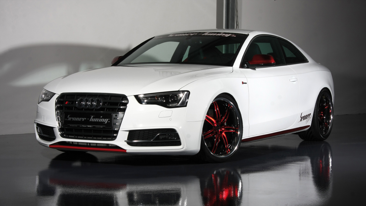 White Audi r 8 on Gray Pavement. Wallpaper in 1280x720 Resolution