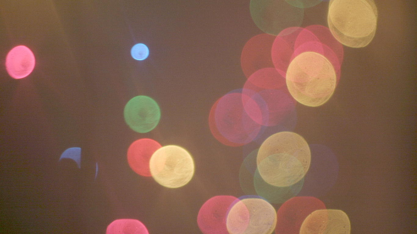 Pinkes Blaues Und Gelbes Gepunktetes Textil. Wallpaper in 1366x768 Resolution