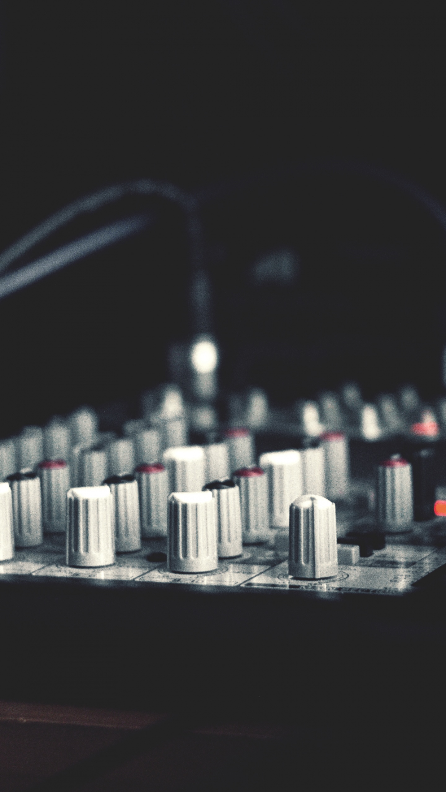 Mixing Console, Electronics, Audio Equipment, Technology, Electronic Instrument. Wallpaper in 1440x2560 Resolution