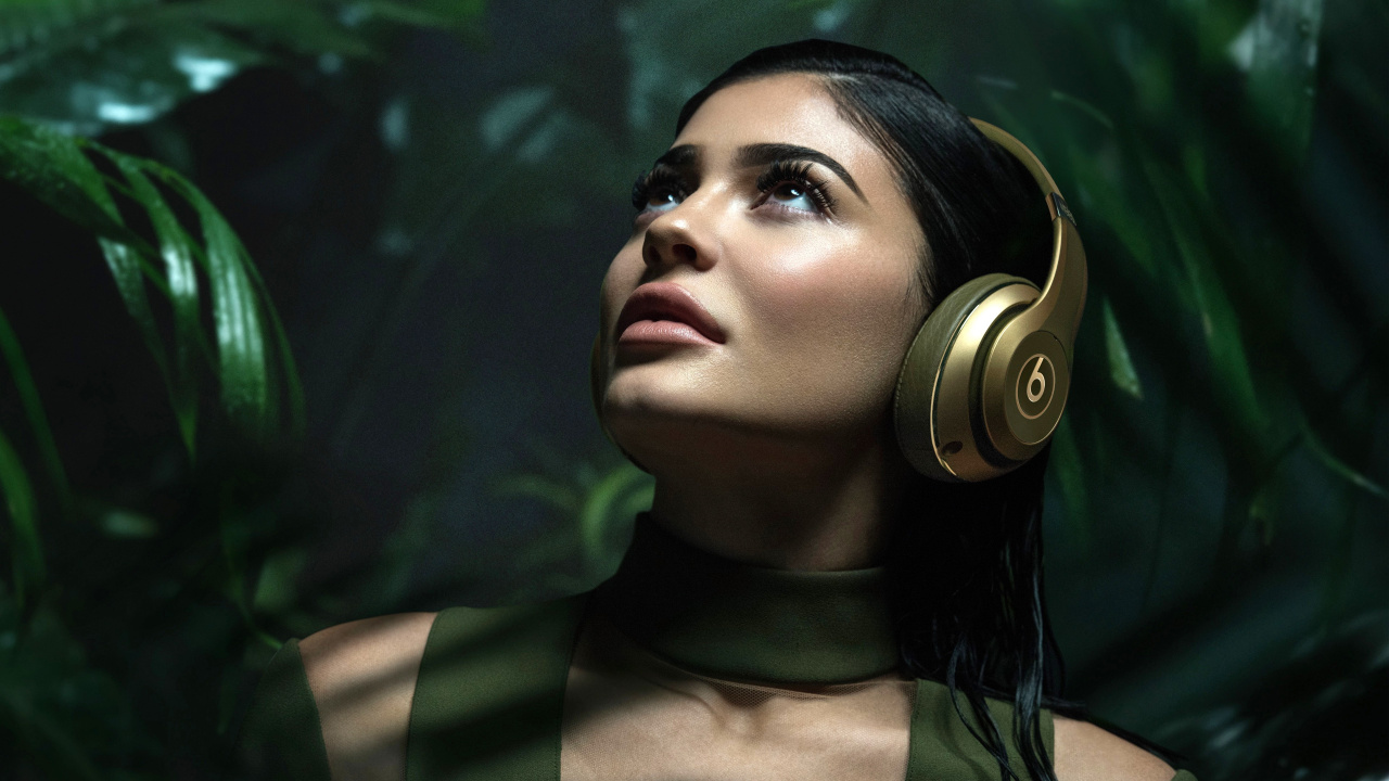 Kylie Jenner, Beats Electronics, Nose, Lip, Hairstyle. Wallpaper in 1280x720 Resolution