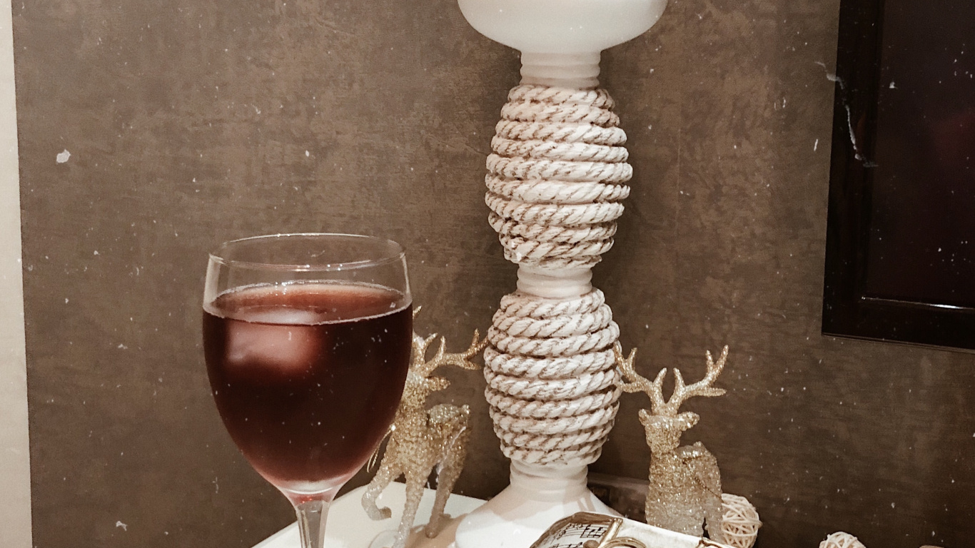 Wein, Champagner, Champagnerglas, Becher, Drinkware. Wallpaper in 1366x768 Resolution