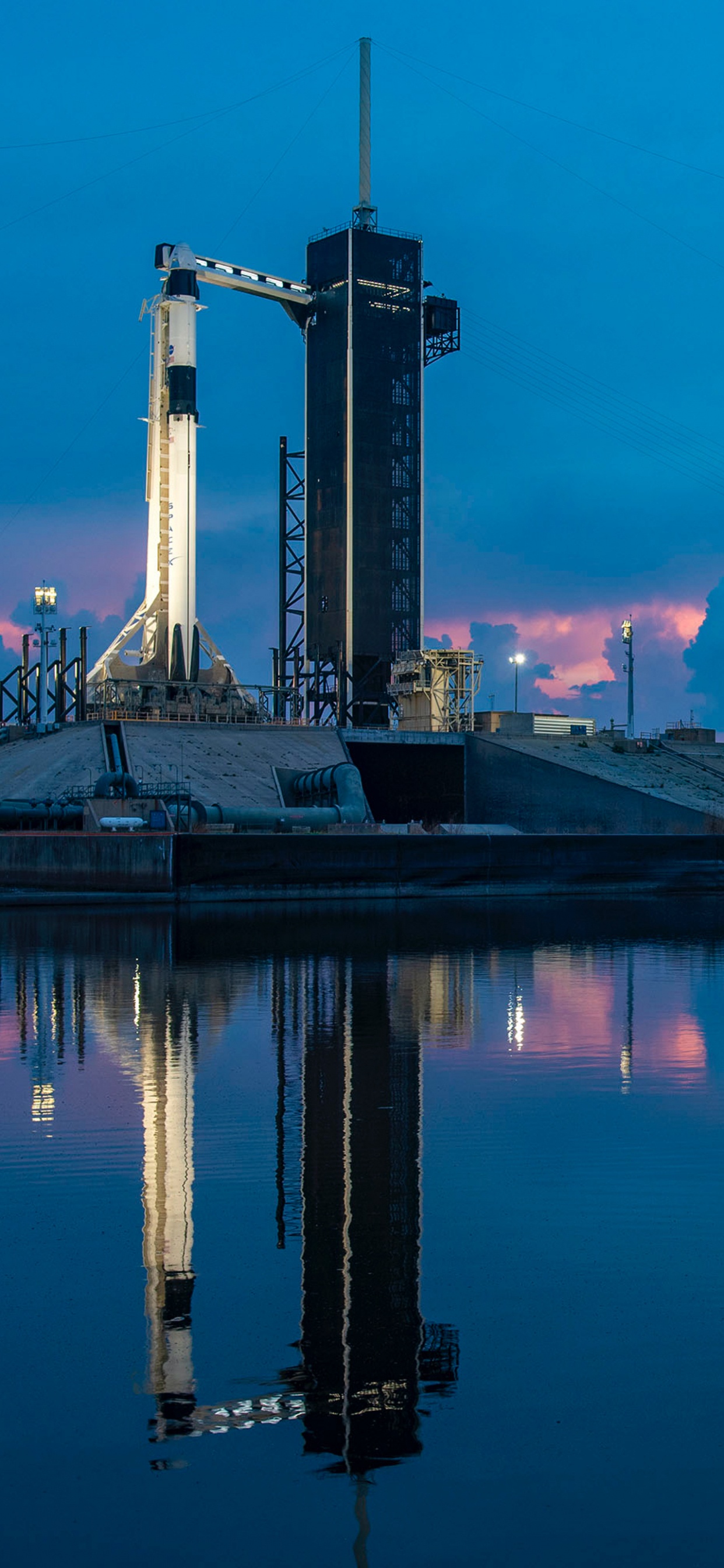 SpaceX, Spacex en el Lanzamiento, Tripulación Dragón Demo-2, la Estación Espacial Internacional, la Nasa. Wallpaper in 1242x2688 Resolution