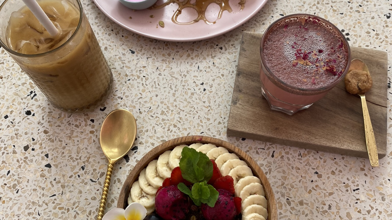 Postre, Desayuno, Comida, Finger Food, Alimento. Wallpaper in 1366x768 Resolution