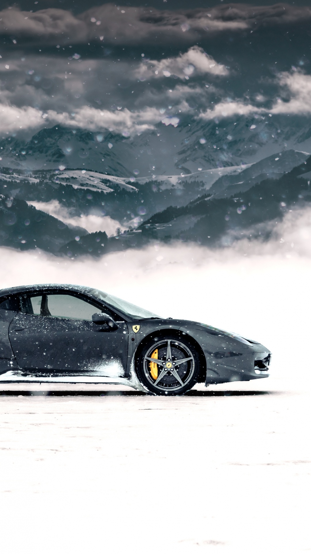 Coupé Noir Sur Sol Couvert de Neige. Wallpaper in 1080x1920 Resolution