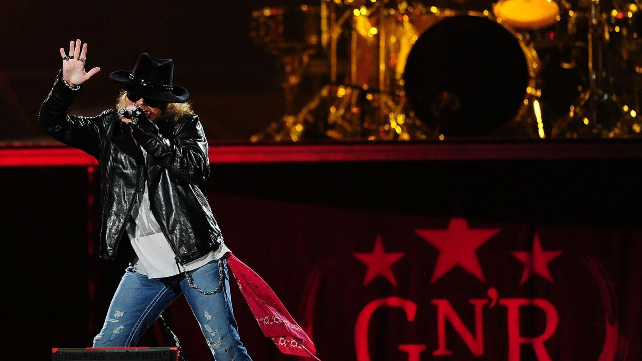 Guns N Roses, Leistung, Unterhaltung, Bühne, Darstellende Kunst. Wallpaper in 1280x720 Resolution