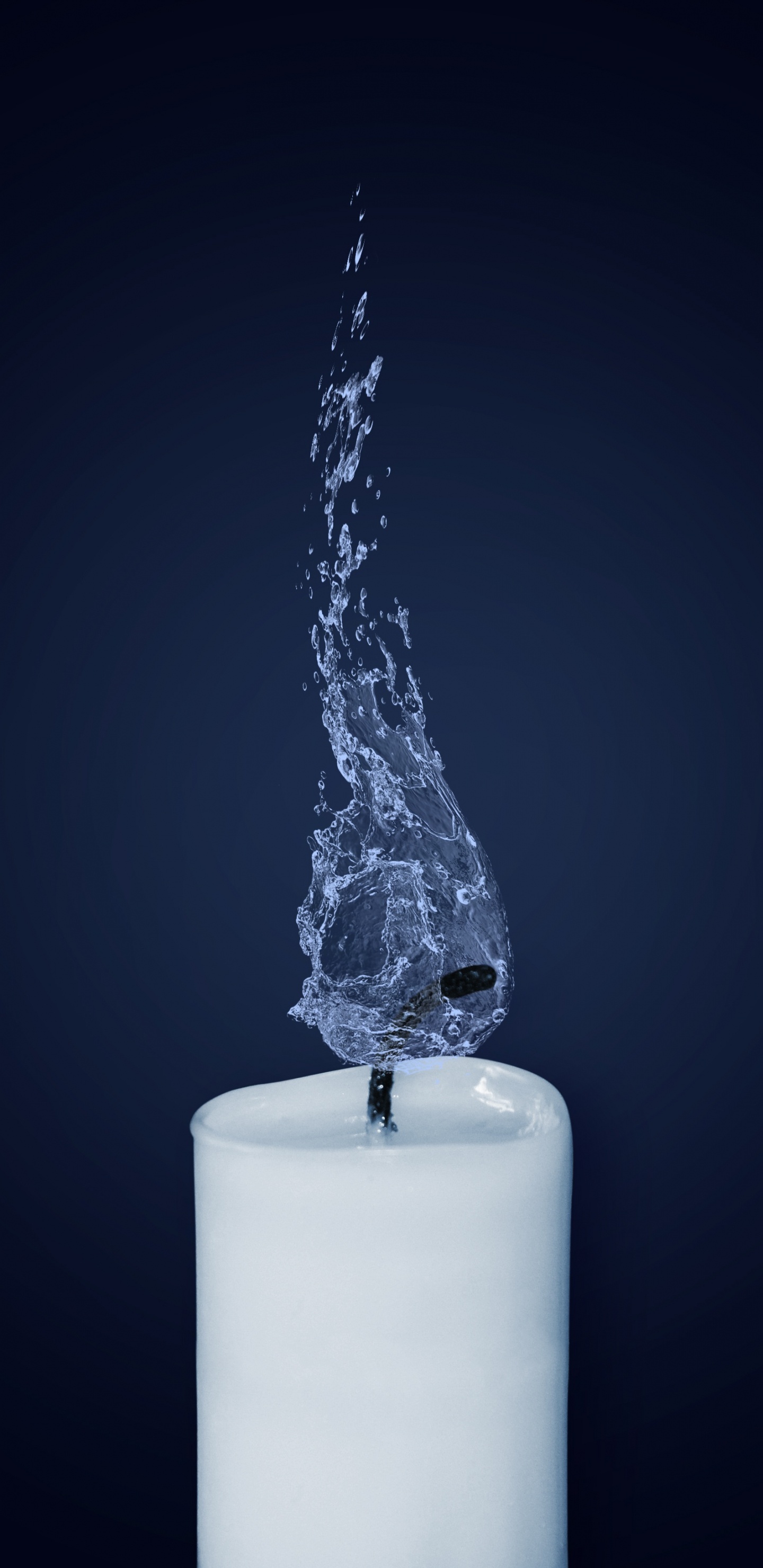 Bougie Pilier Blanc Sur Surface Noire. Wallpaper in 1440x2960 Resolution