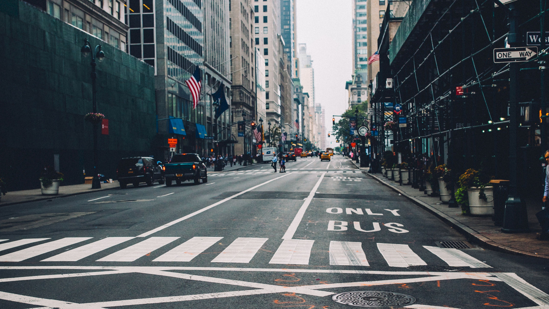 Black and White Pedestrian Lane. Wallpaper in 1920x1080 Resolution