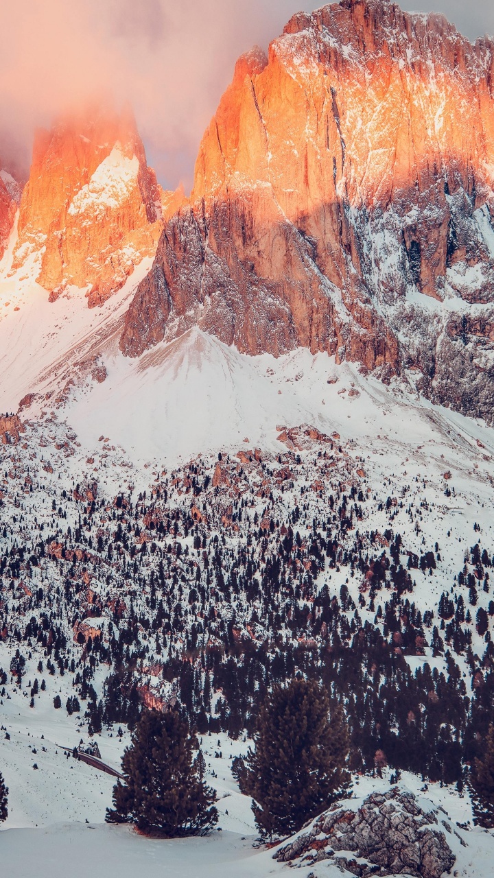 Cloud, Schnee, Piste, Naturlandschaft, Hochland. Wallpaper in 720x1280 Resolution