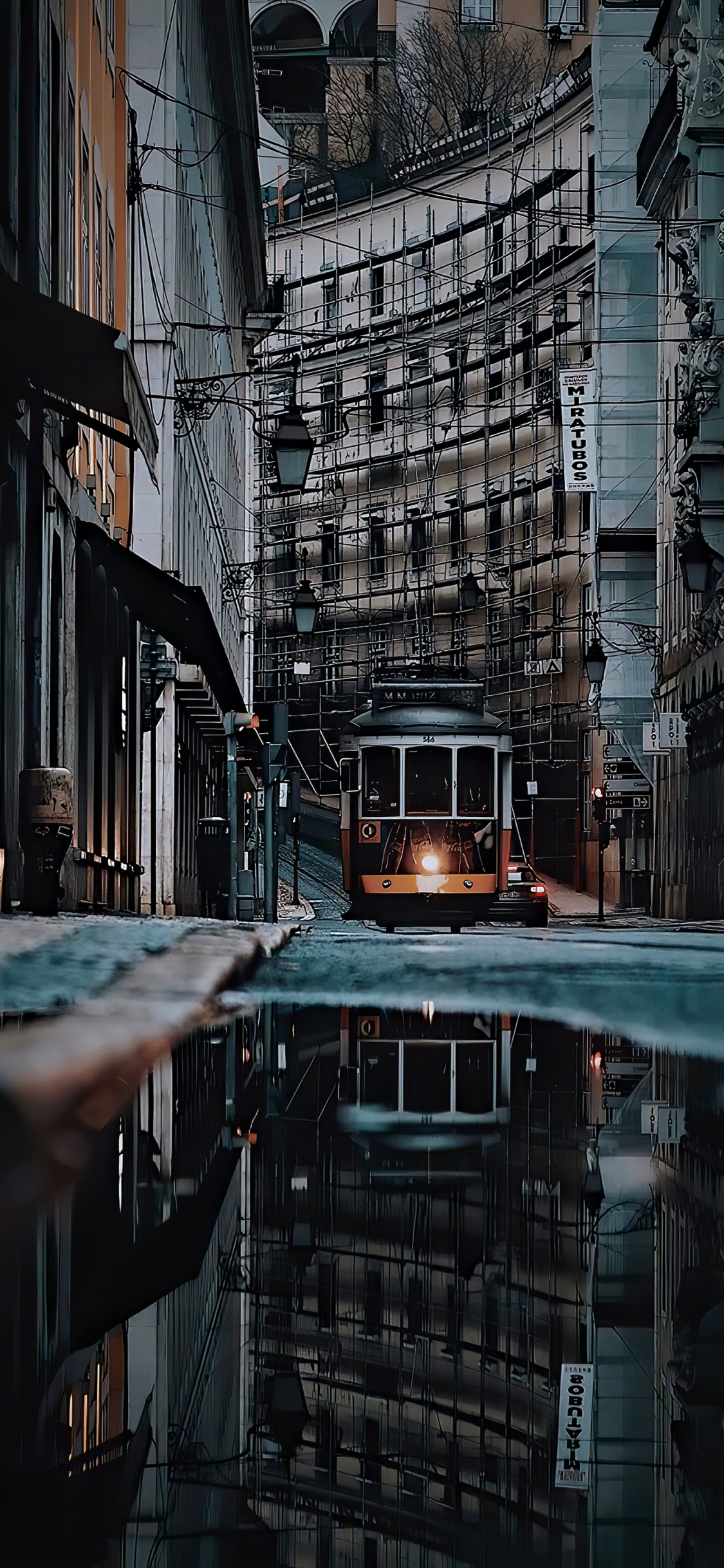 Apples, Building, Train, Electricity, Rolling Stock. Wallpaper in 1125x2436 Resolution