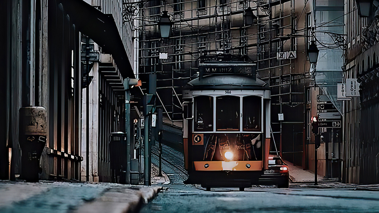 Manzana, Edificio, Tren, Electricidad, el Material Rodante. Wallpaper in 1280x720 Resolution