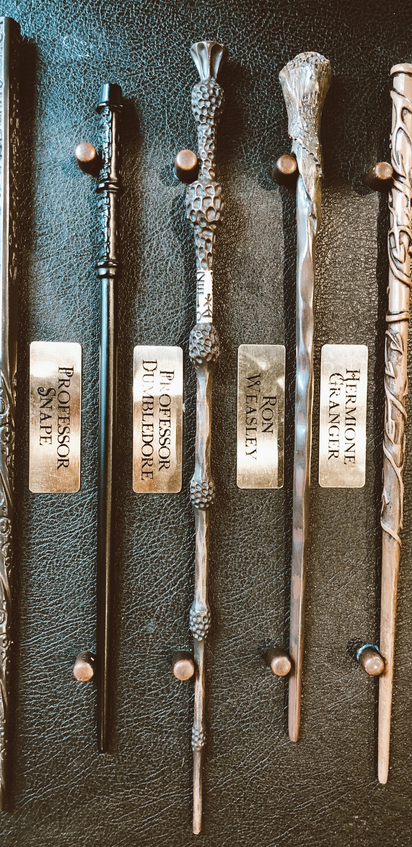 Harry Potter, Wood, Bronze, Natural Material, Antique Tool. Wallpaper in 1440x2960 Resolution