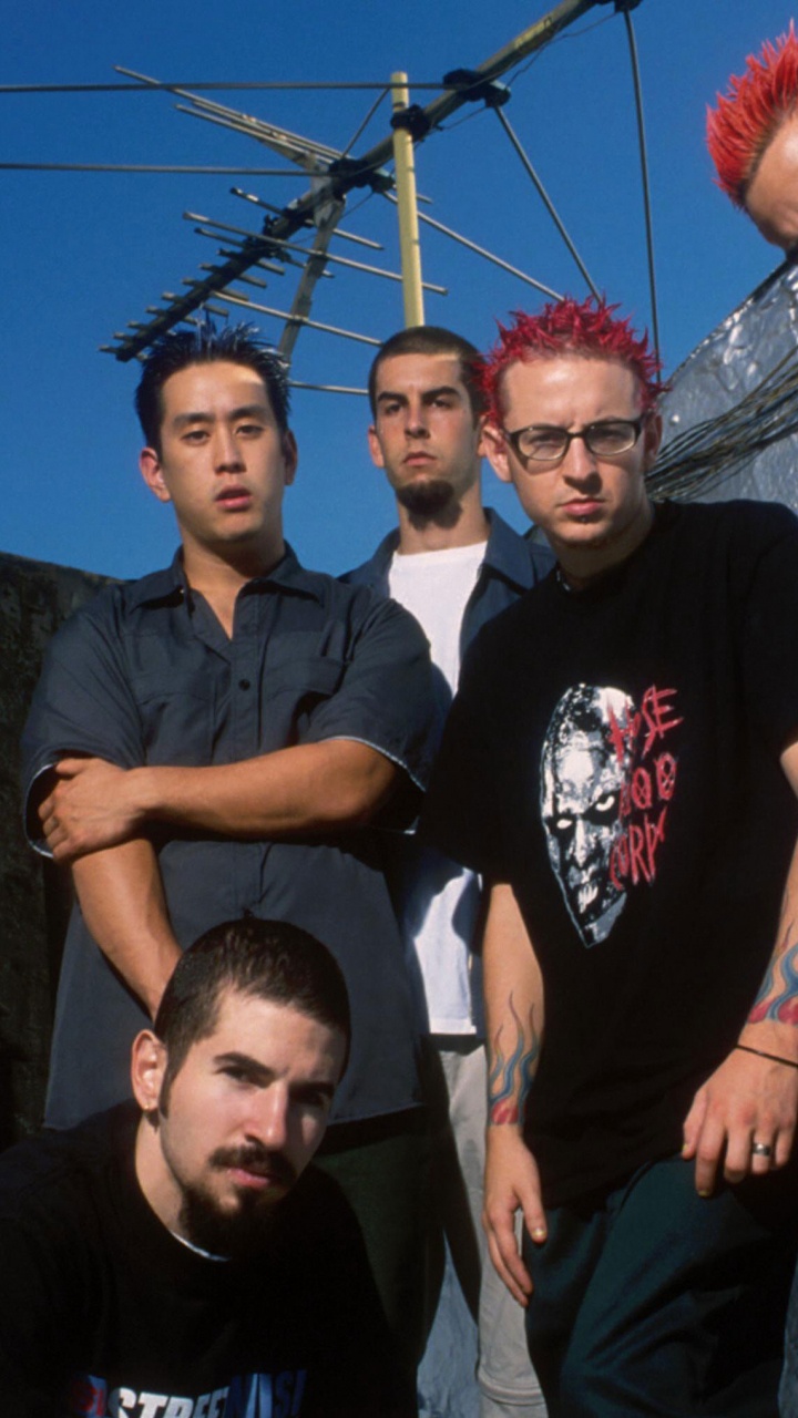 Chester Bennington, Mike Shinoda, Linkin Park, Spaß, Gesichtsbehaarung. Wallpaper in 720x1280 Resolution