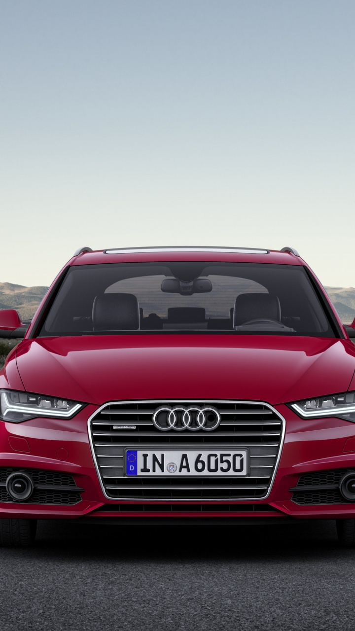 Rojo Audi a 4 en Una Carretera. Wallpaper in 720x1280 Resolution