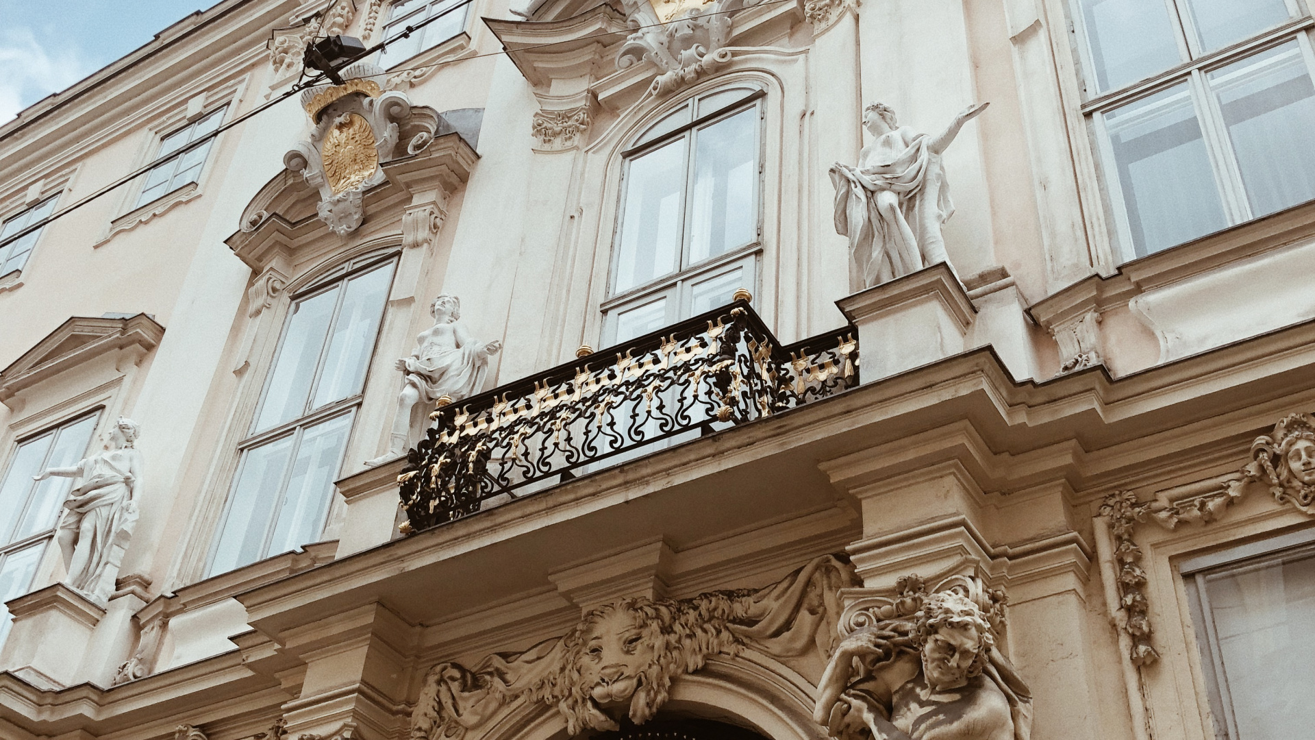 Download 1920x1080 Wallpaper Landmark, Classical Architecture, Faade, Facade, Architecture Landmark, Classical Architecture, Faade, Facade, Architecture. Wallpaper in 1920x1080 Resolution