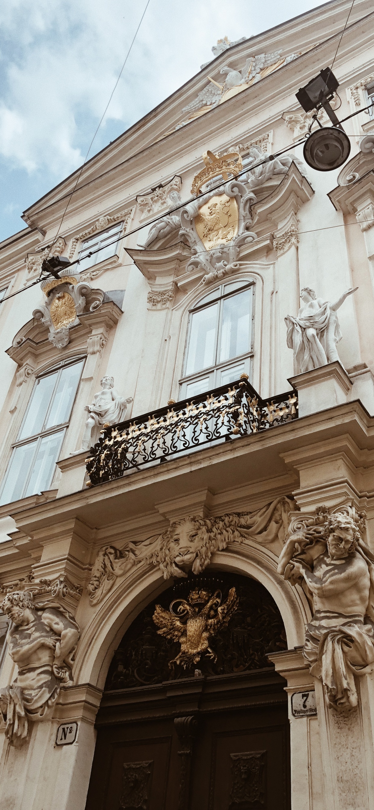 L'architecture Classique, Façade, Architecture, Moulage, Porte. Wallpaper in 1242x2688 Resolution