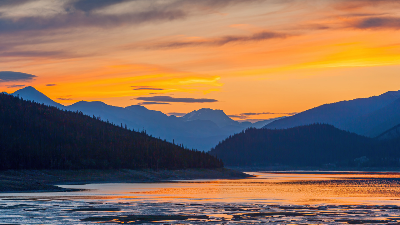 Sunset Mountains Lake. Wallpaper in 1280x720 Resolution