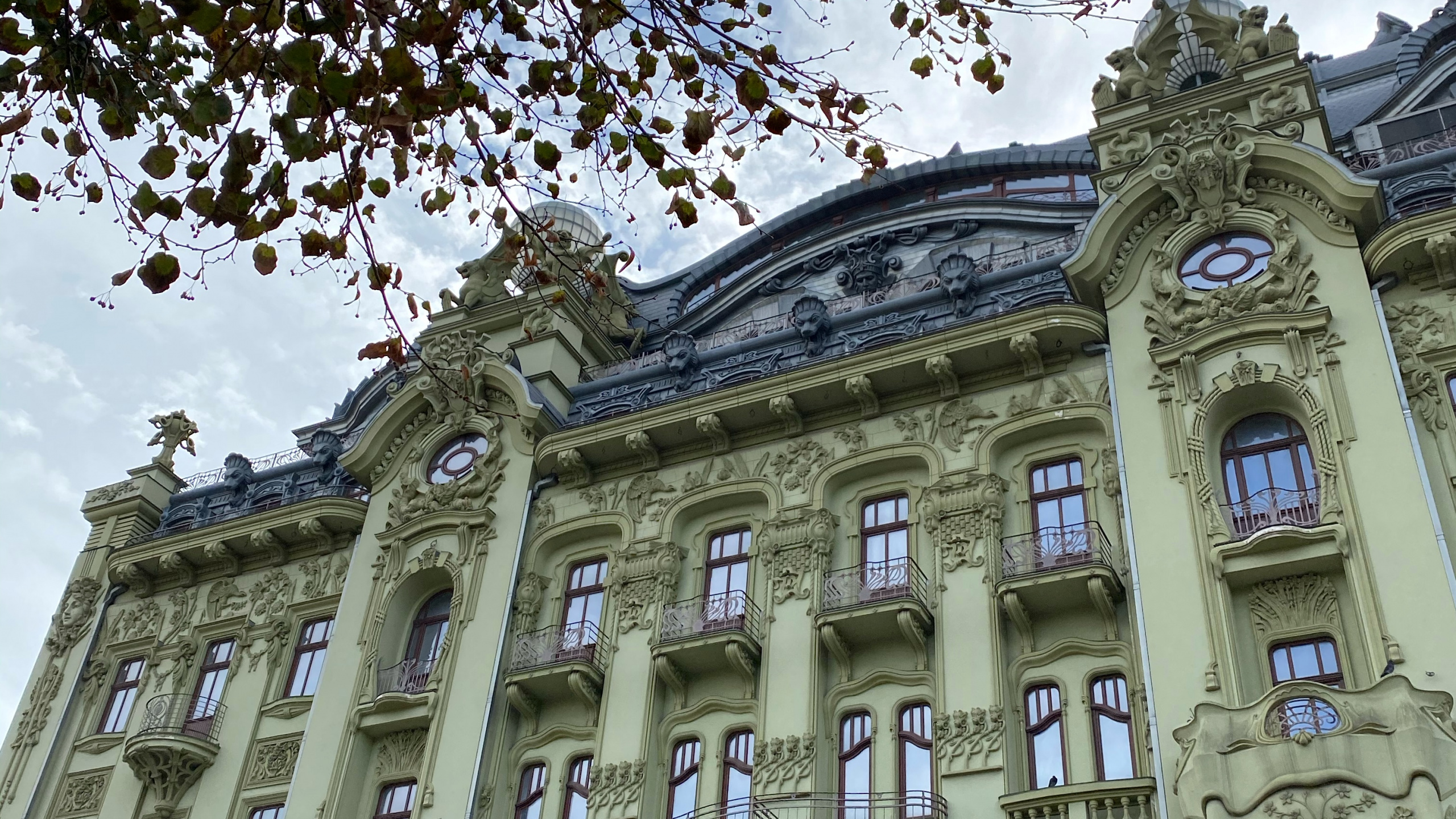 里程碑, 古典建筑, 窗口, 建筑, 正面 壁纸 2560x1440 允许