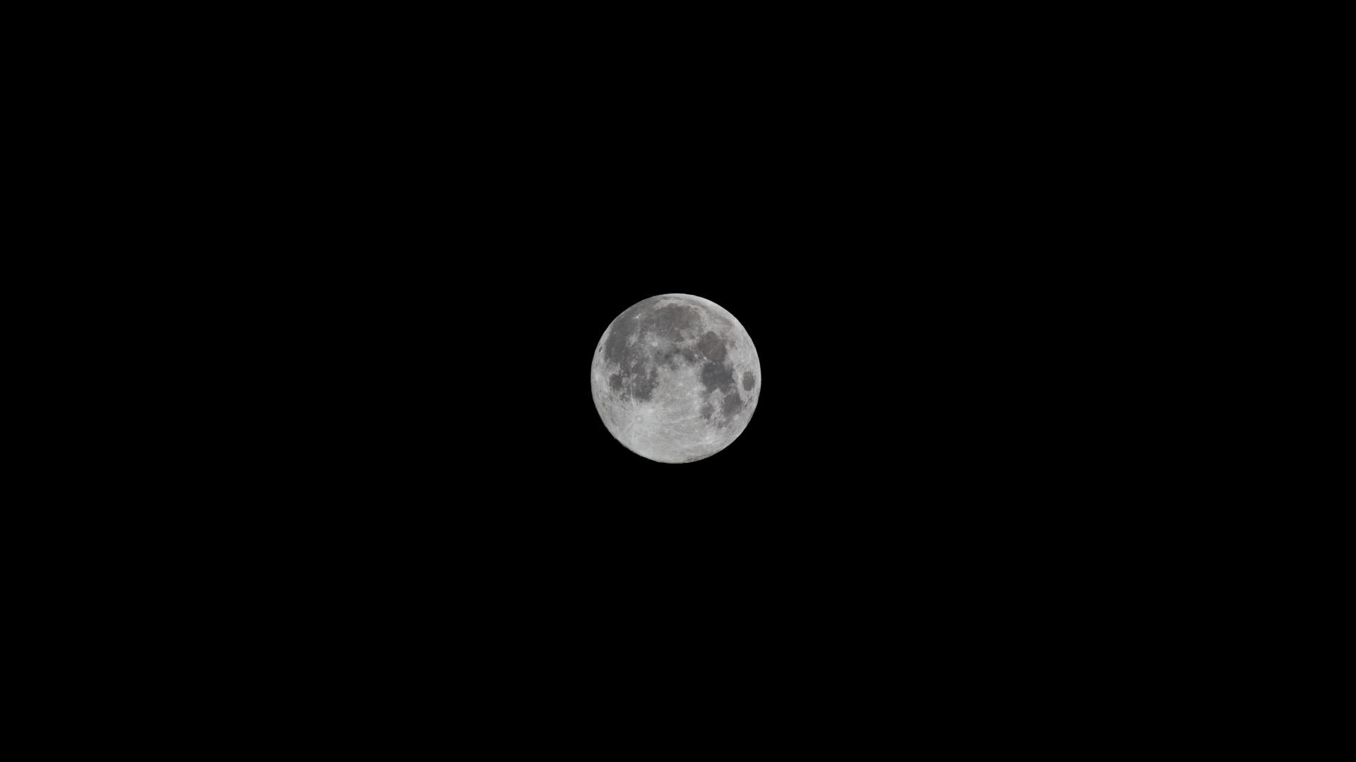 Full Moon in The Sky. Wallpaper in 1920x1080 Resolution