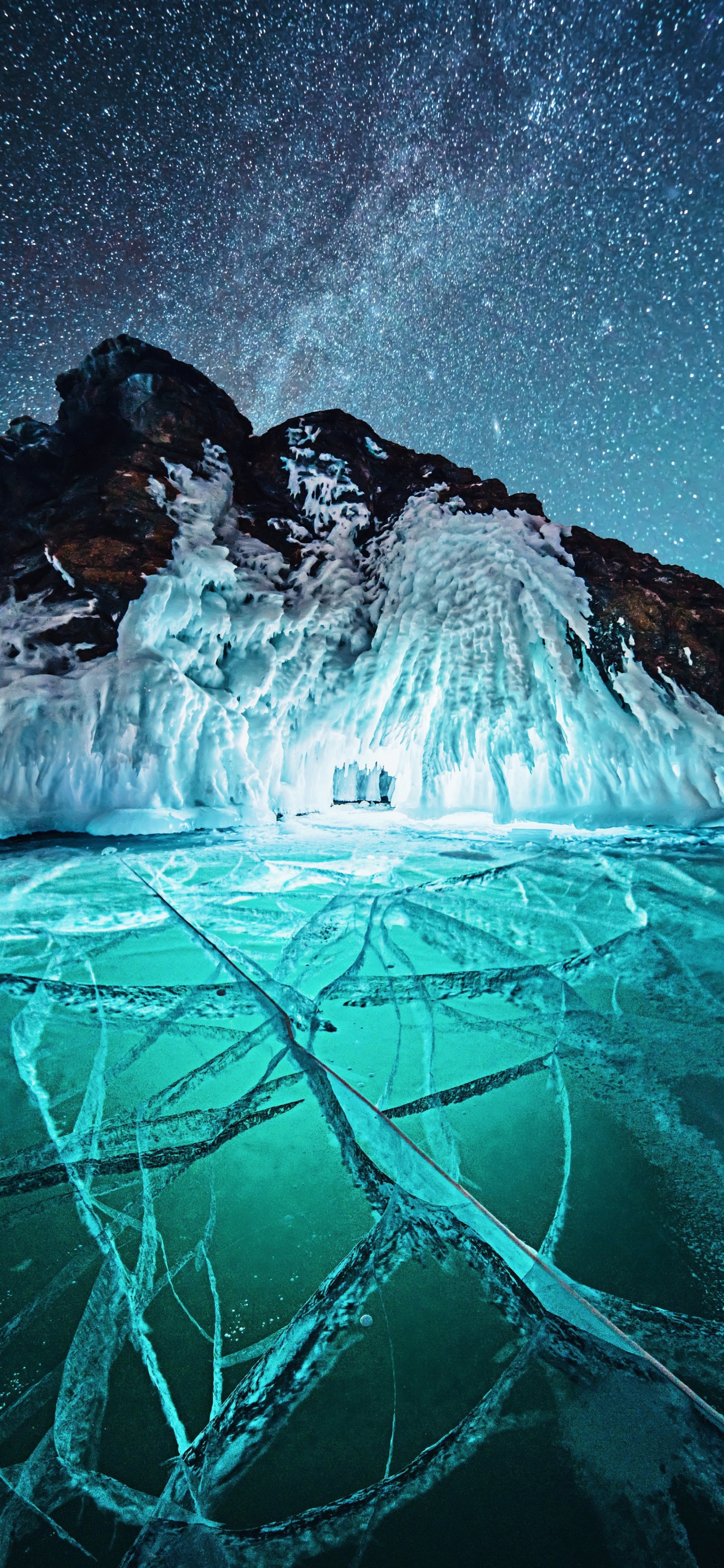 el Lago Baikal, Lago, Los Grandes Lagos, Naturaleza, Azure. Wallpaper in 1242x2688 Resolution