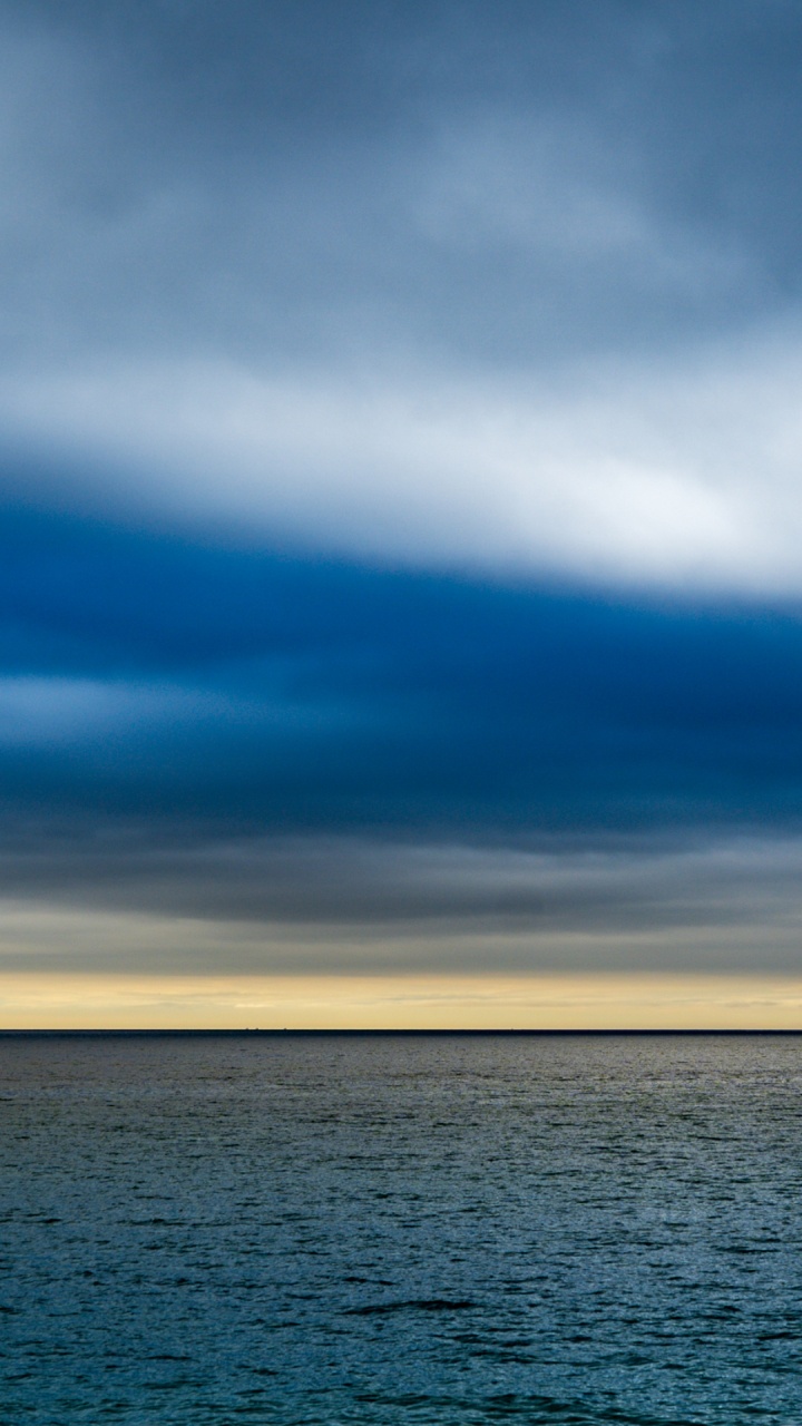 Cloud, Water, Atmosphere, Water Resources, Daytime. Wallpaper in 720x1280 Resolution