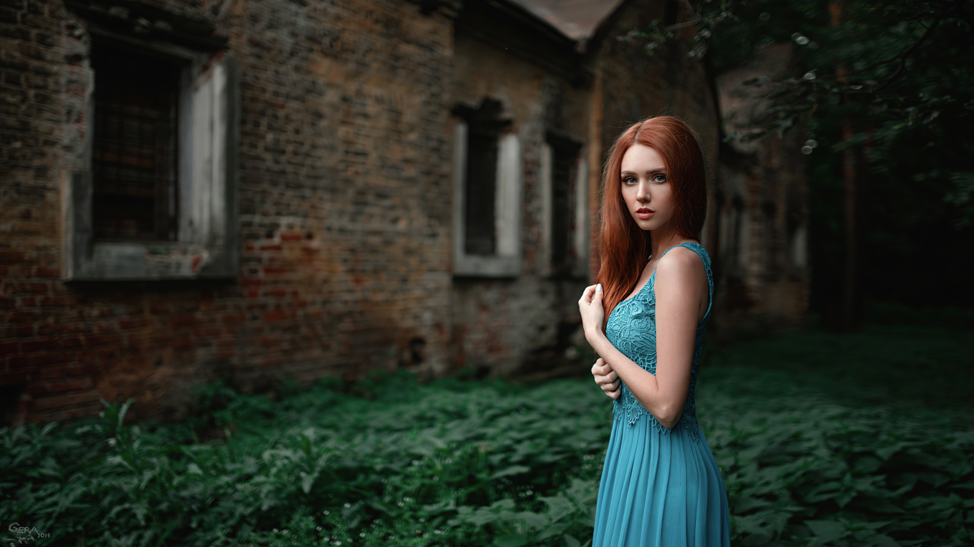 Portrait, Blue, Green, Beauty, Dress. Wallpaper in 1366x768 Resolution