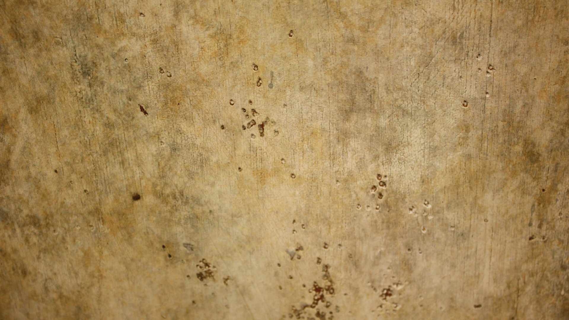 Persona Que Llevaba Zapatos Negros de Pie Sobre el Piso Marrón. Wallpaper in 1920x1080 Resolution