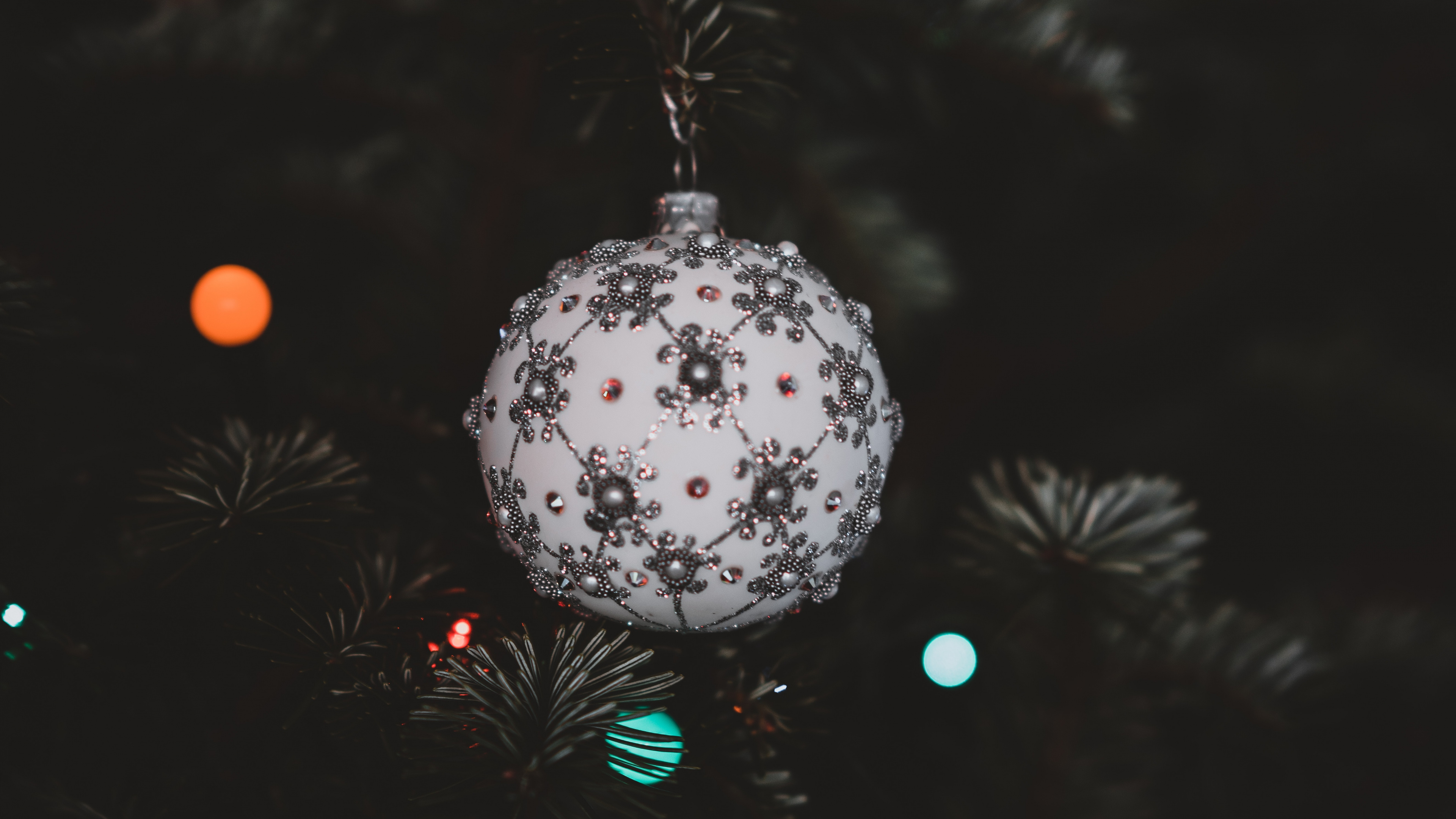 Christmas Day, Christmas Decoration, Christmas Tree, Ornament, Christmas Ornament. Wallpaper in 3840x2160 Resolution