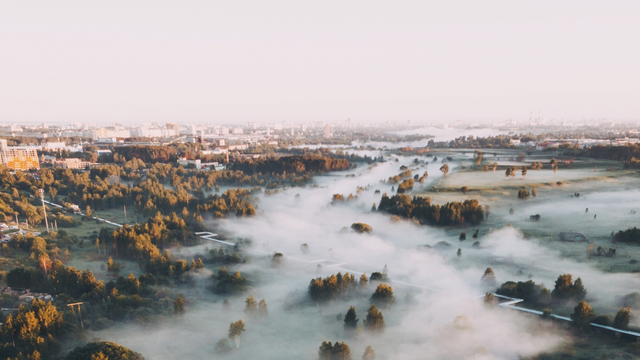 Birds Eye View of a Lake. Wallpaper in 1280x720 Resolution