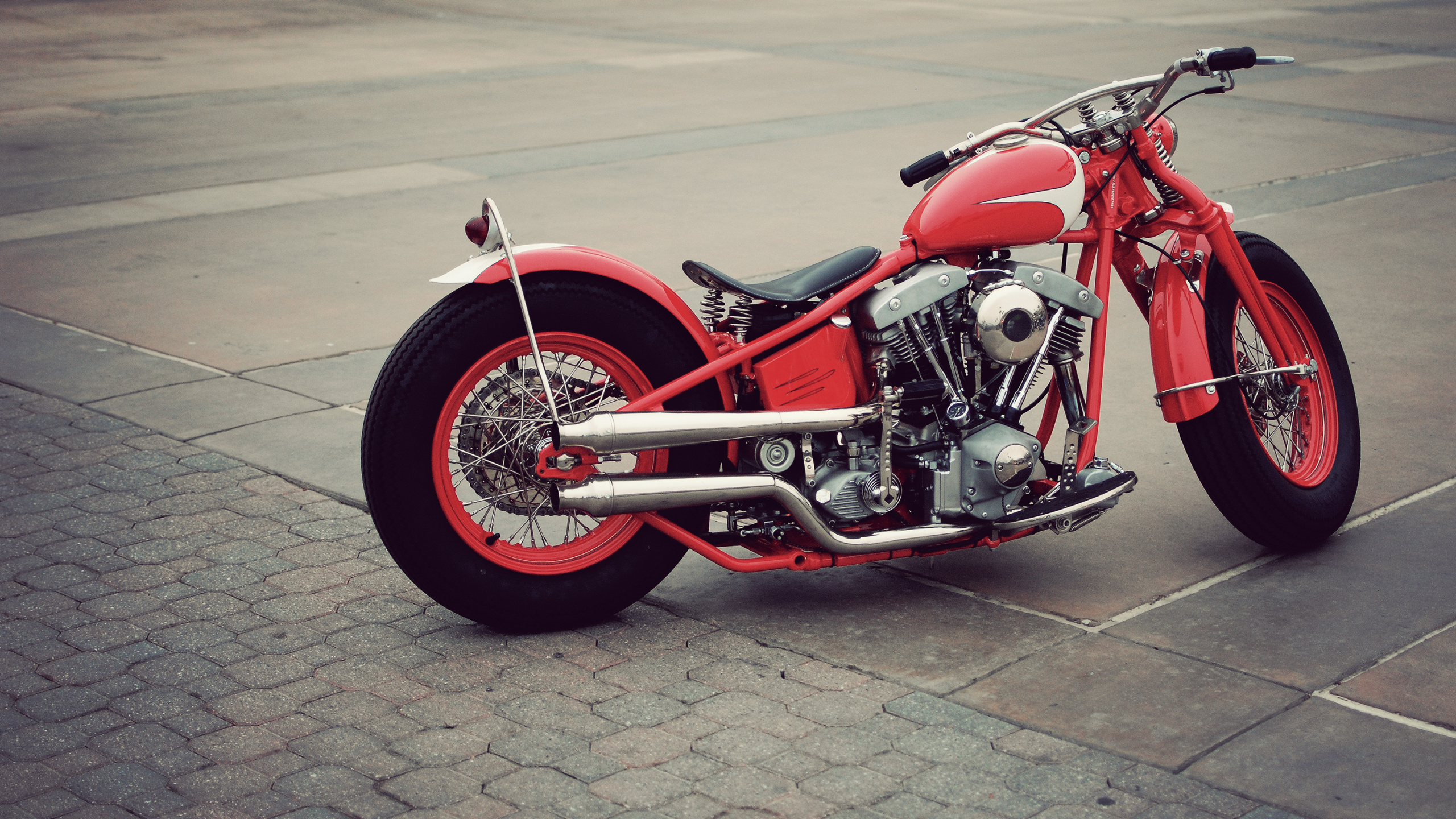 Red and Black Cruiser Motorcycle on Gray Concrete Road. Wallpaper in 2560x1440 Resolution