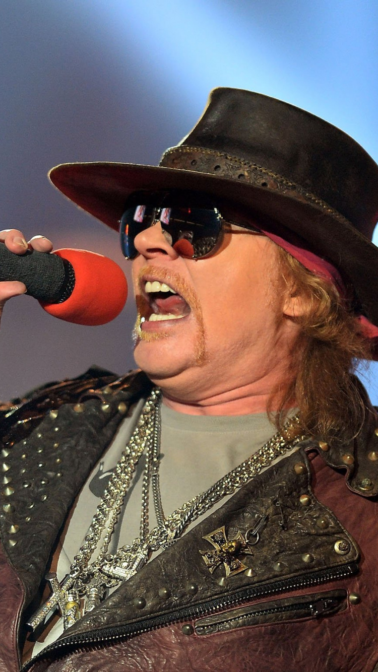 Axl Rose, Guns N Roses, ac Dc, la Voz Principal, el Artista de Música. Wallpaper in 750x1334 Resolution