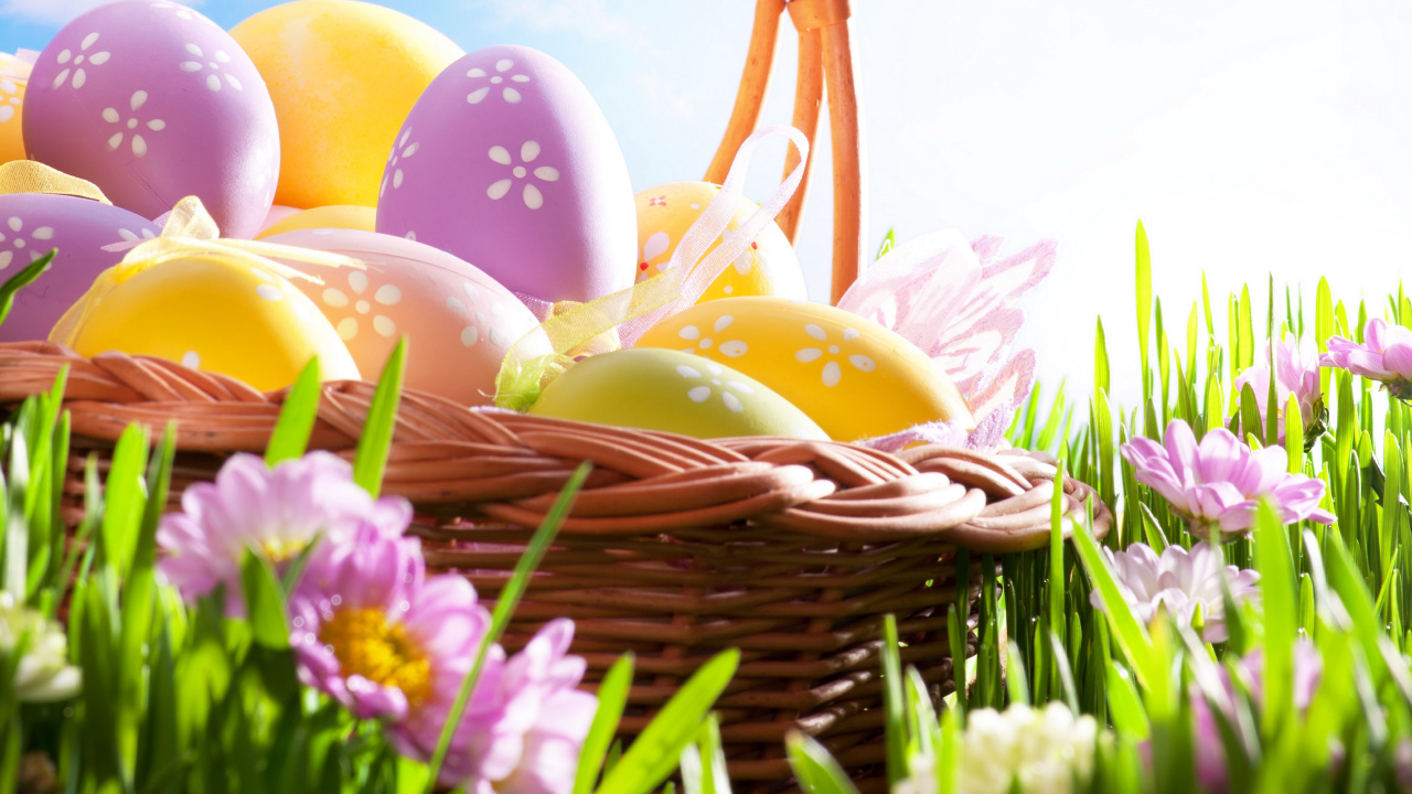 Spring, Easter, Grass, Easter Egg, Resurrection of Jesus. Wallpaper in 1280x720 Resolution
