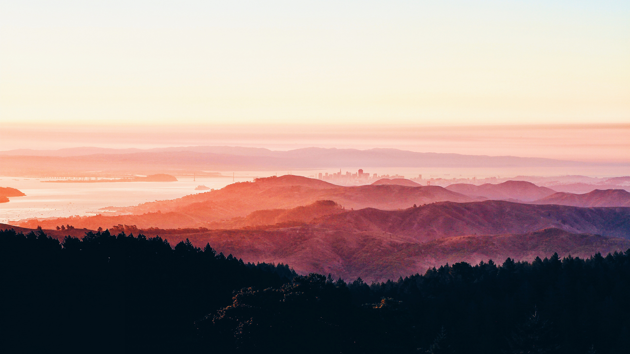 Brown Mountains Under White Sky During Daytime. Wallpaper in 2560x1440 Resolution